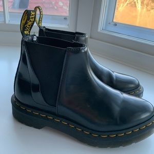 Dr. Marten pointed Chelsea boot BRAND NEW